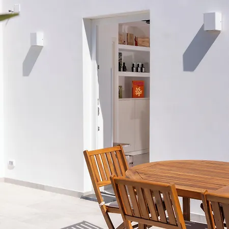 La Minucciola Capri * אנה קאפרי