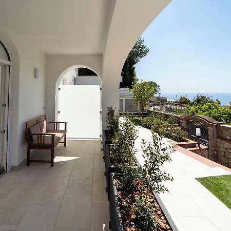 La Minucciola Capri فندق مبيت وإفطار أناكابْري