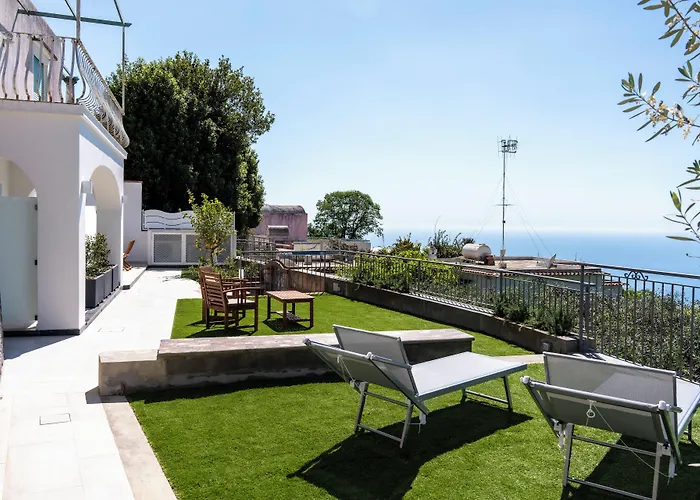 La Minucciola Capri Nocleg ze śniadaniem *